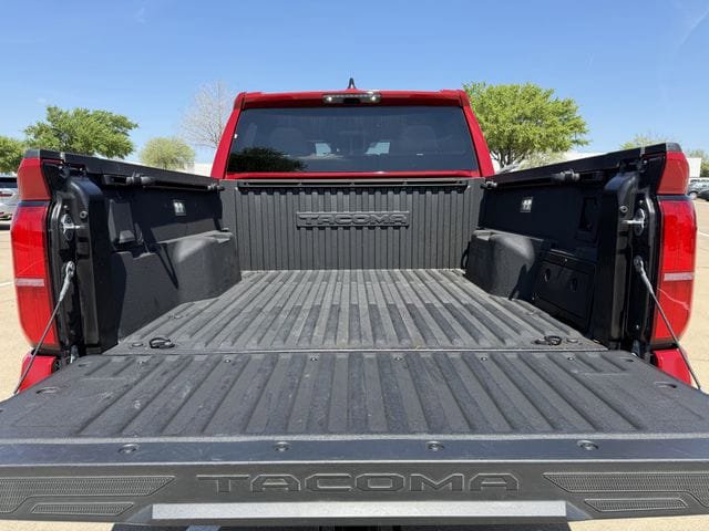 Certified 2025 Toyota Tacoma TRD Off-Road image 30