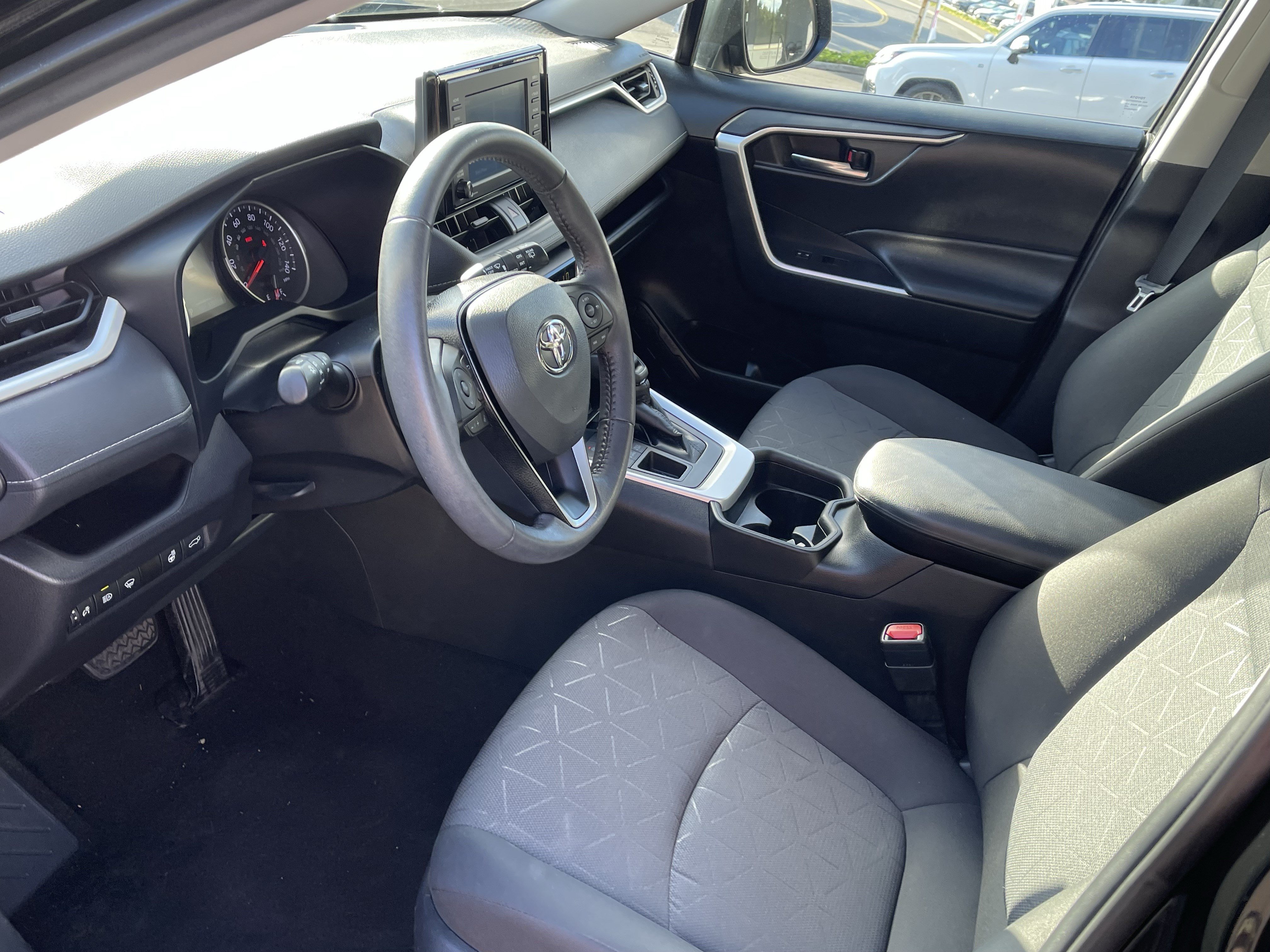Certified 2021 Toyota RAV4 XLE w/ Convenience Package AWD/4WD image 10