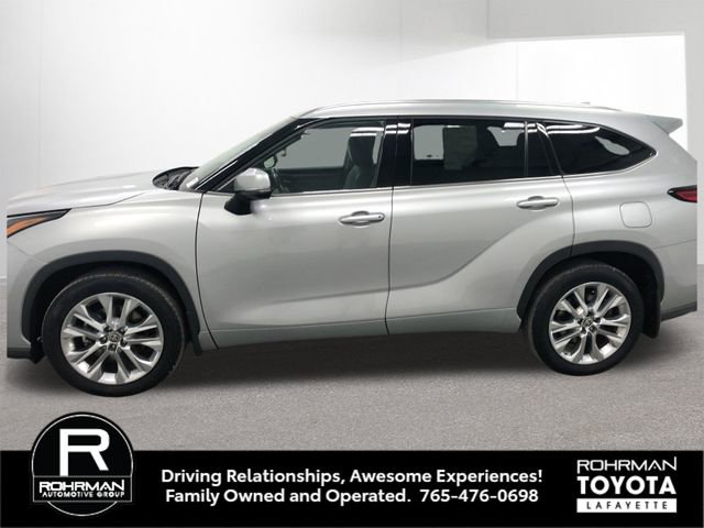 Used 2022 Toyota Highlander Limited AWD/4WD image 3