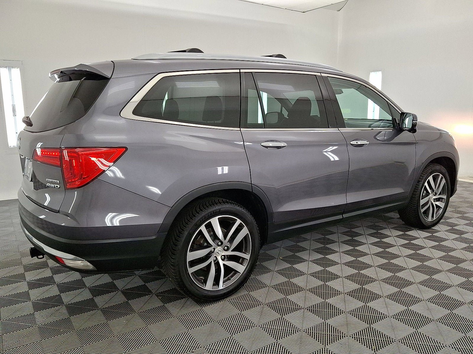 Used 2018 Honda Pilot Touring image 26