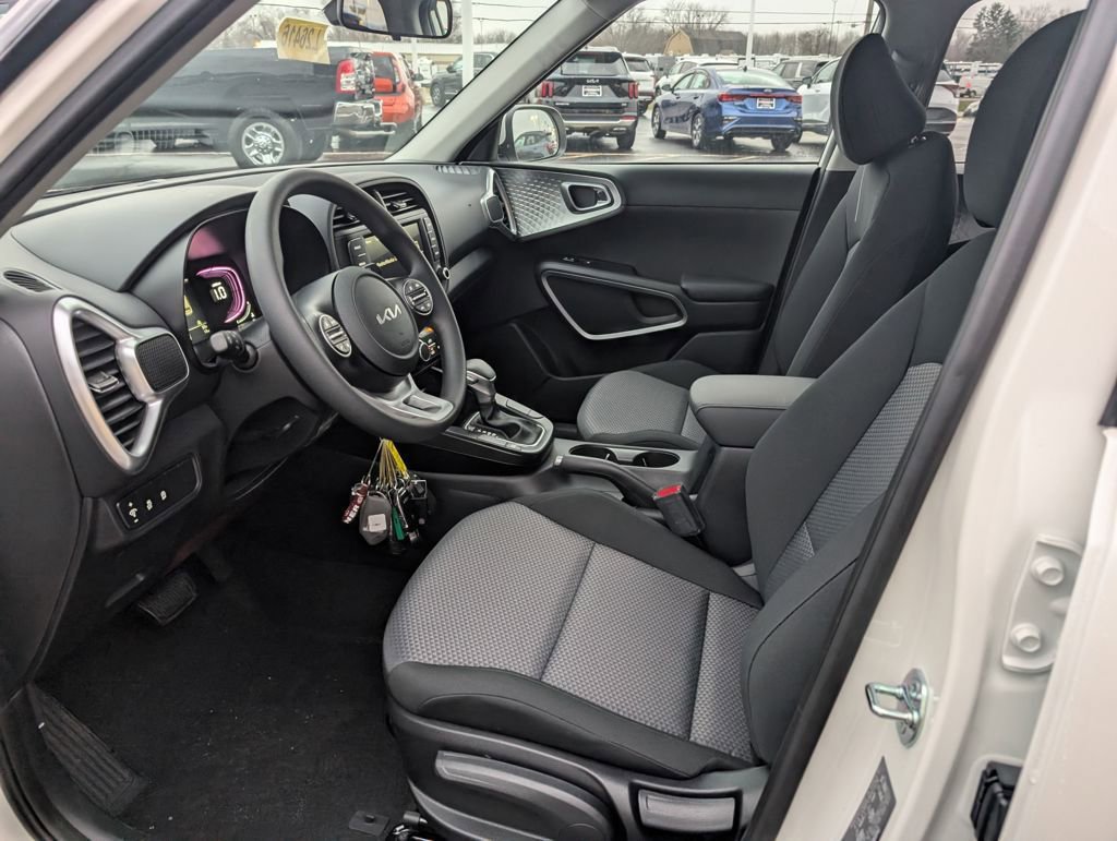 New 2025 Kia Soul LX image 13