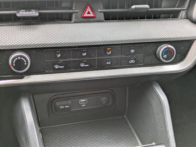 Used 2024 Kia Sportage LX image 12