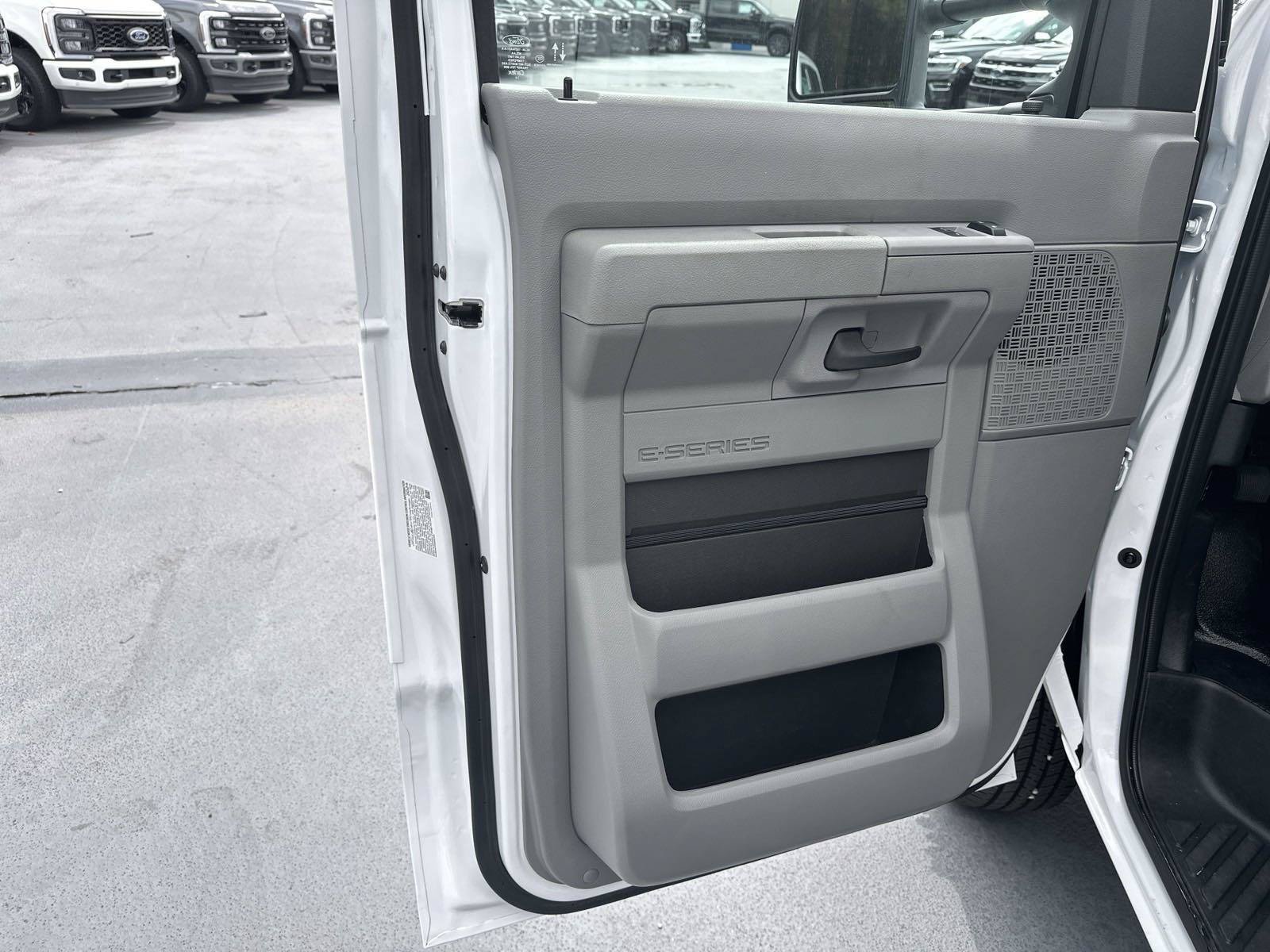 New 2025 Ford E-350 and Econoline 350 Super Duty w/ Power Equipment Group RWD image 10