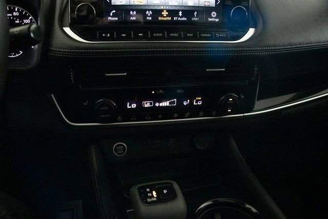 Used 2023 Nissan Rogue SL w/ SL Premium Package image 34