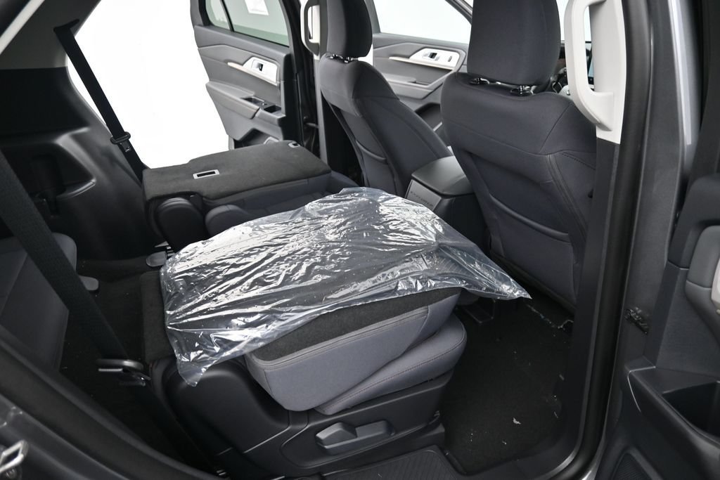 New 2026 Ford Explorer Active AWD/4WD image 25