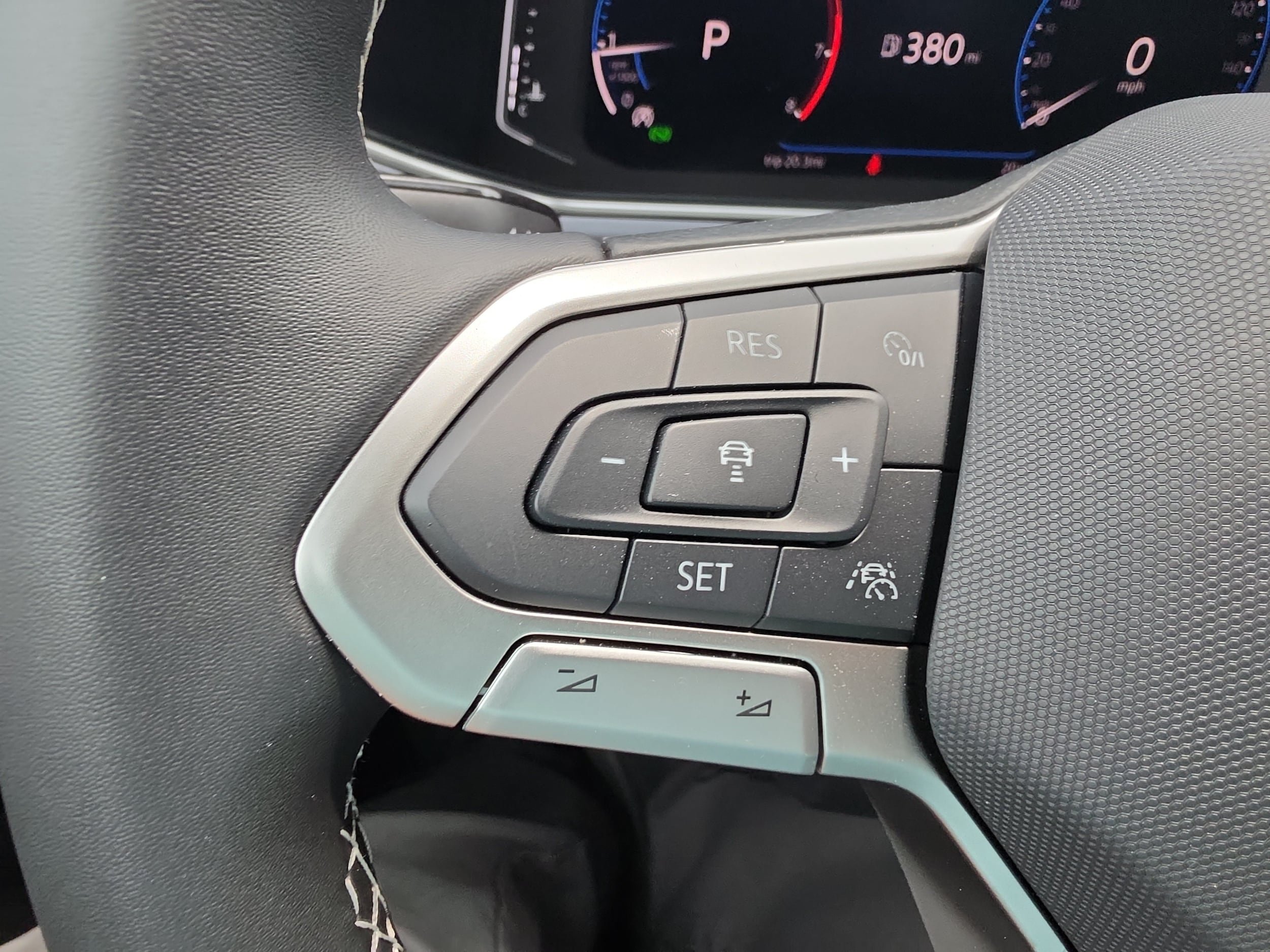 New 2026 Volkswagen Taos SEL AWD/4WD image 23
