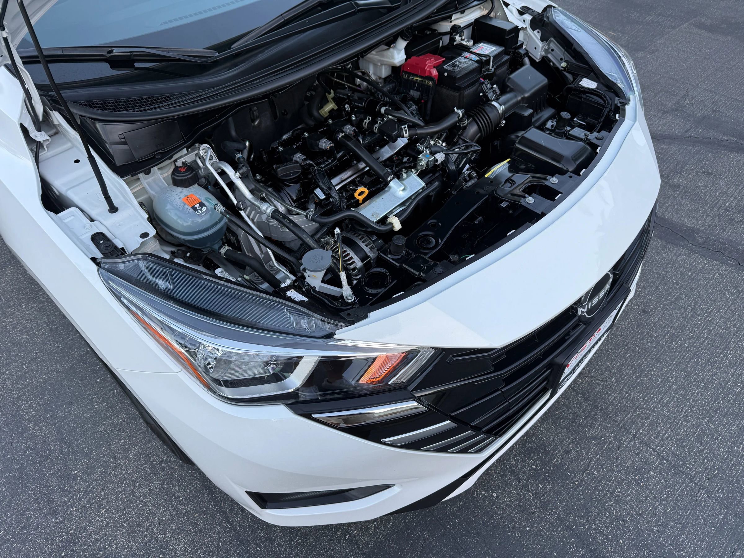 Used 2024 Nissan Versa SV w/ Trunk Package image 23