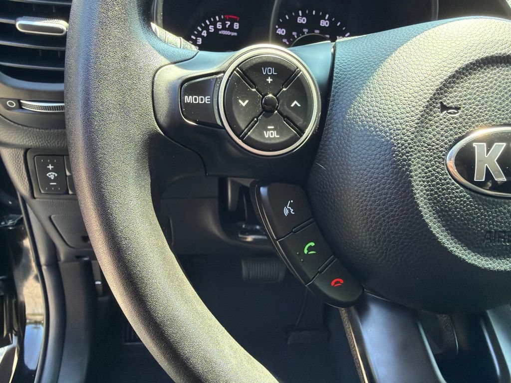 Used 2019 Kia Soul FWD image 16