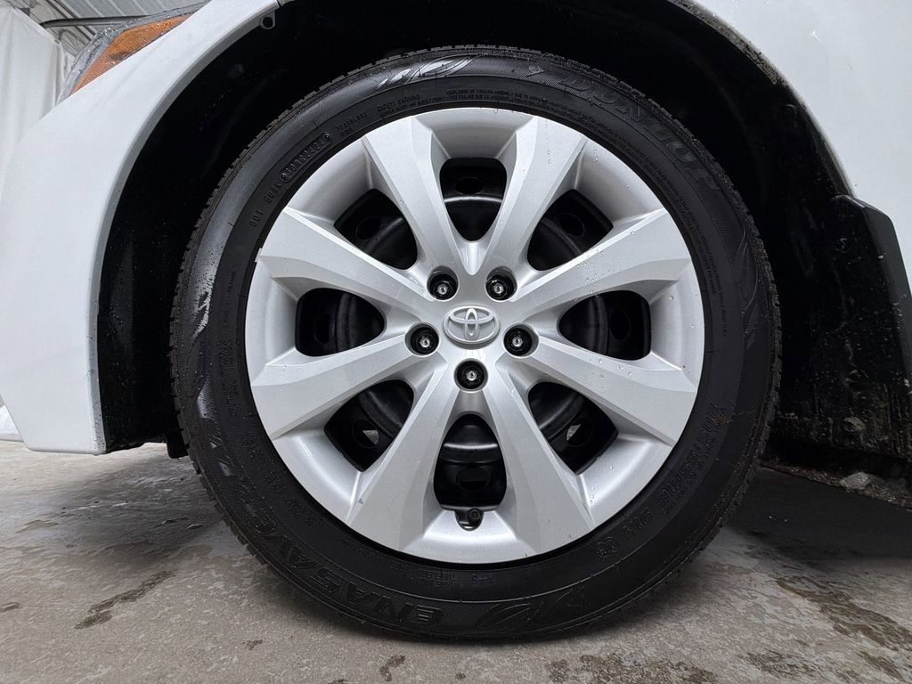 Certified 2025 Toyota Corolla LE image 15