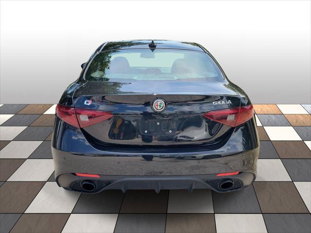 Used 2023 Alfa Romeo Giulia Veloce RWD image 5