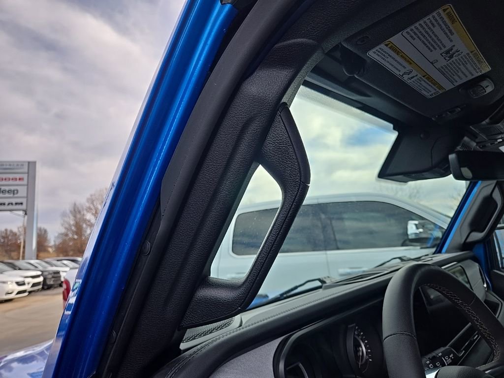 Used 2024 Jeep Wrangler Sahara w/ Technology Group image 41