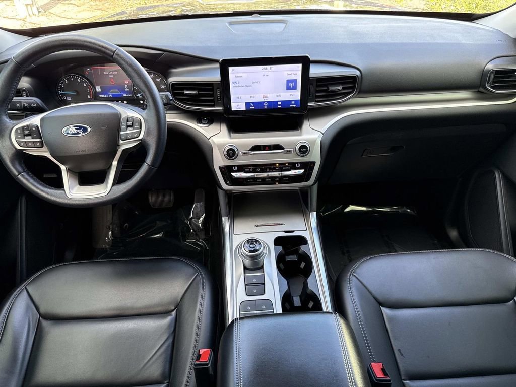 Used 2021 Ford Explorer XLT w/ Equipment Group 202A image 20