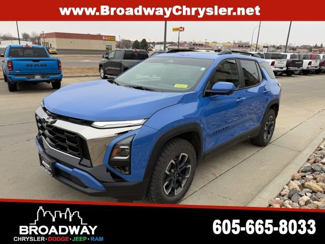 Used 2025 Chevrolet Equinox ACTIV w/ Safety and Technology Package image 3