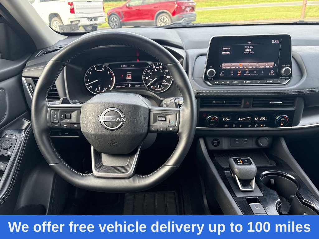 Used 2025 Nissan Rogue SV FWD image 11