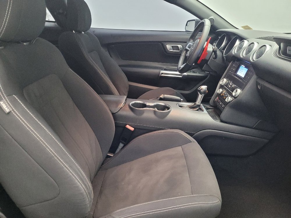 Used 2019 Ford Mustang EcoBoost image 21