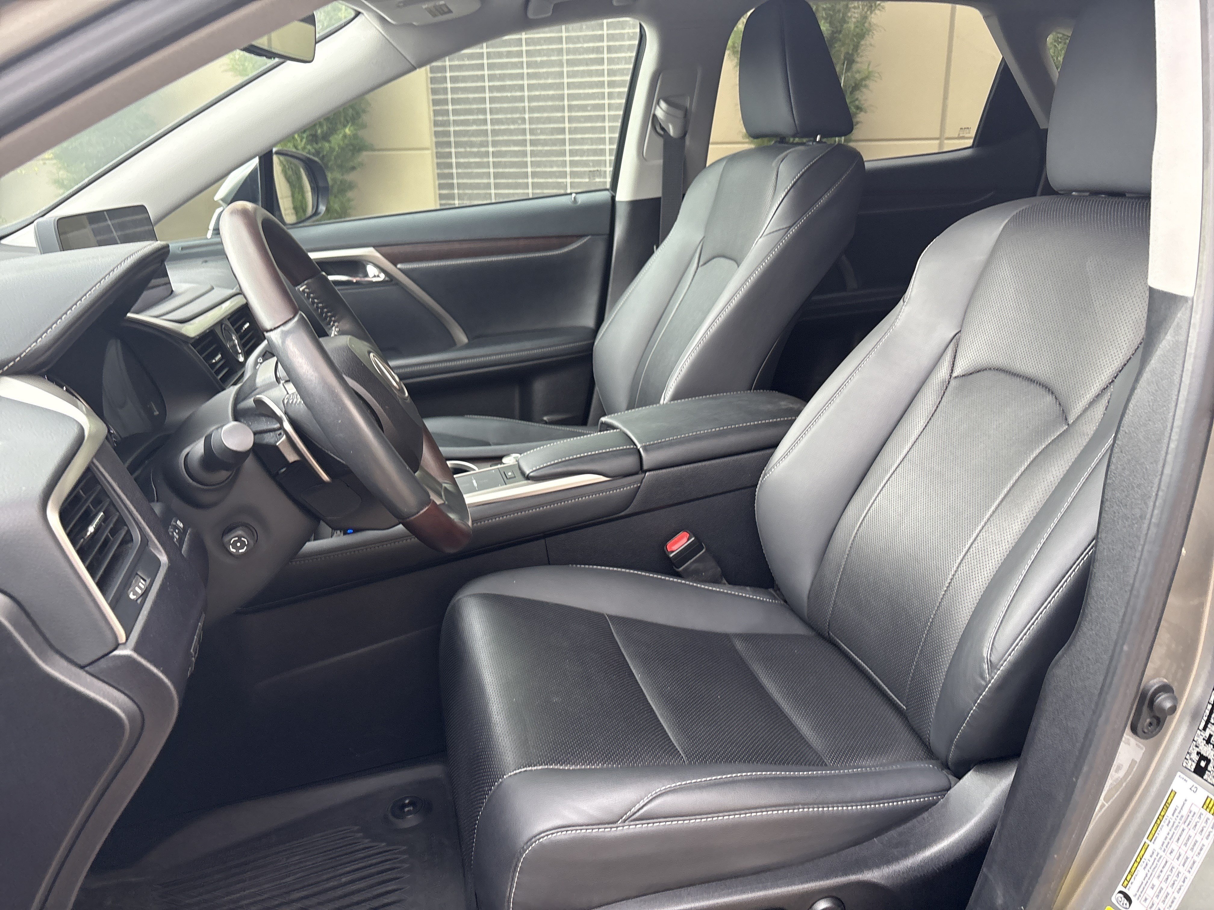 Certified 2022 Lexus RX 350 AWD w/ Premium Package image 16