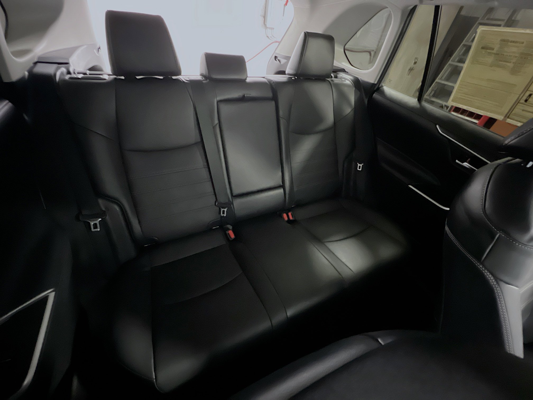 Used 2022 Toyota RAV4 XLE Premium image 33