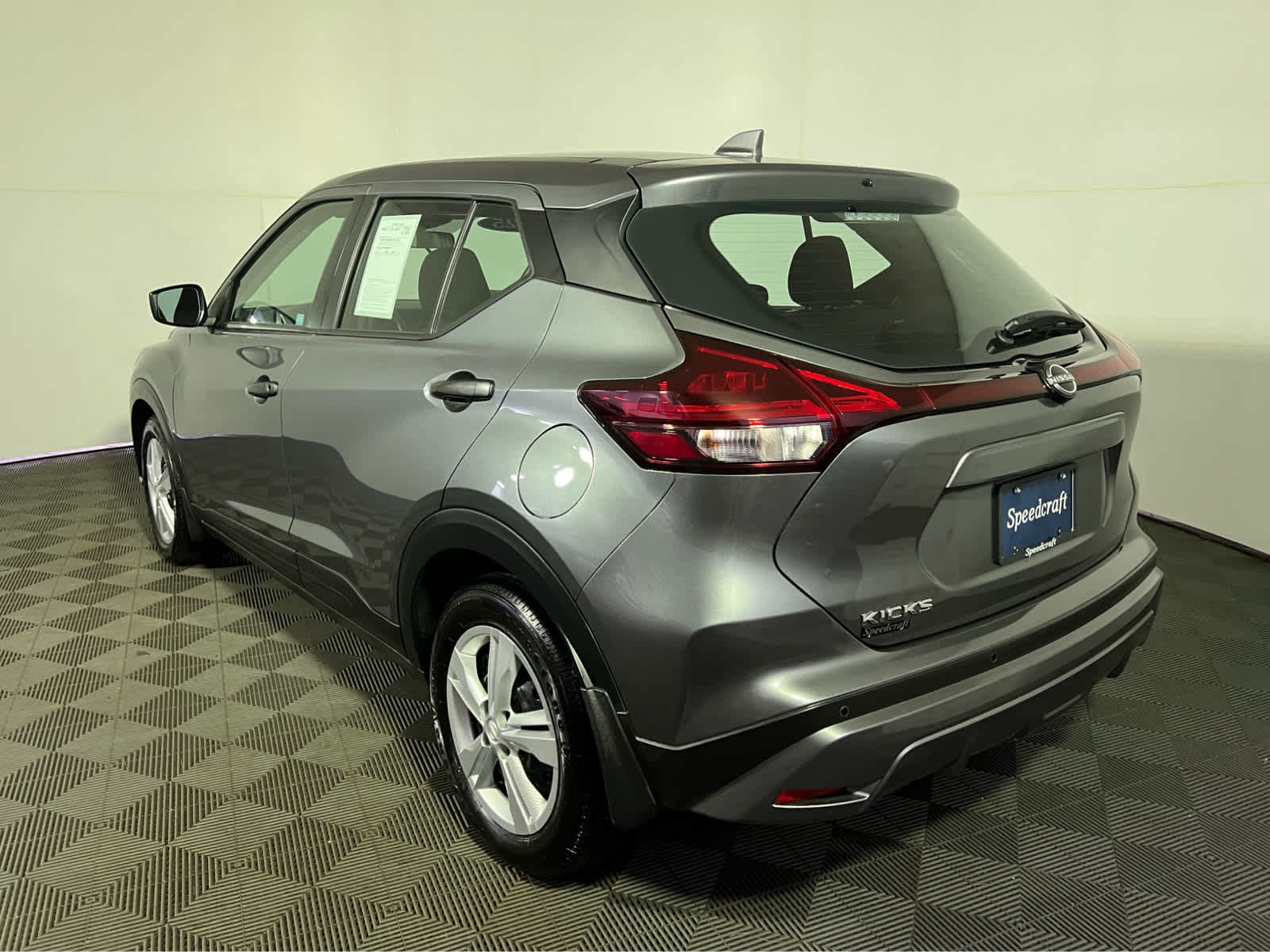 Certified 2025 Nissan Kicks Play S FWD image 5