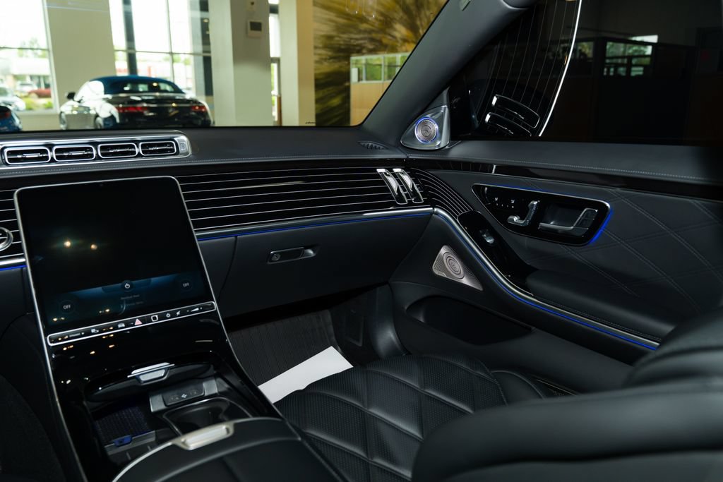 Certified 2022 Mercedes-Benz Maybach S 580 4MATIC image 41