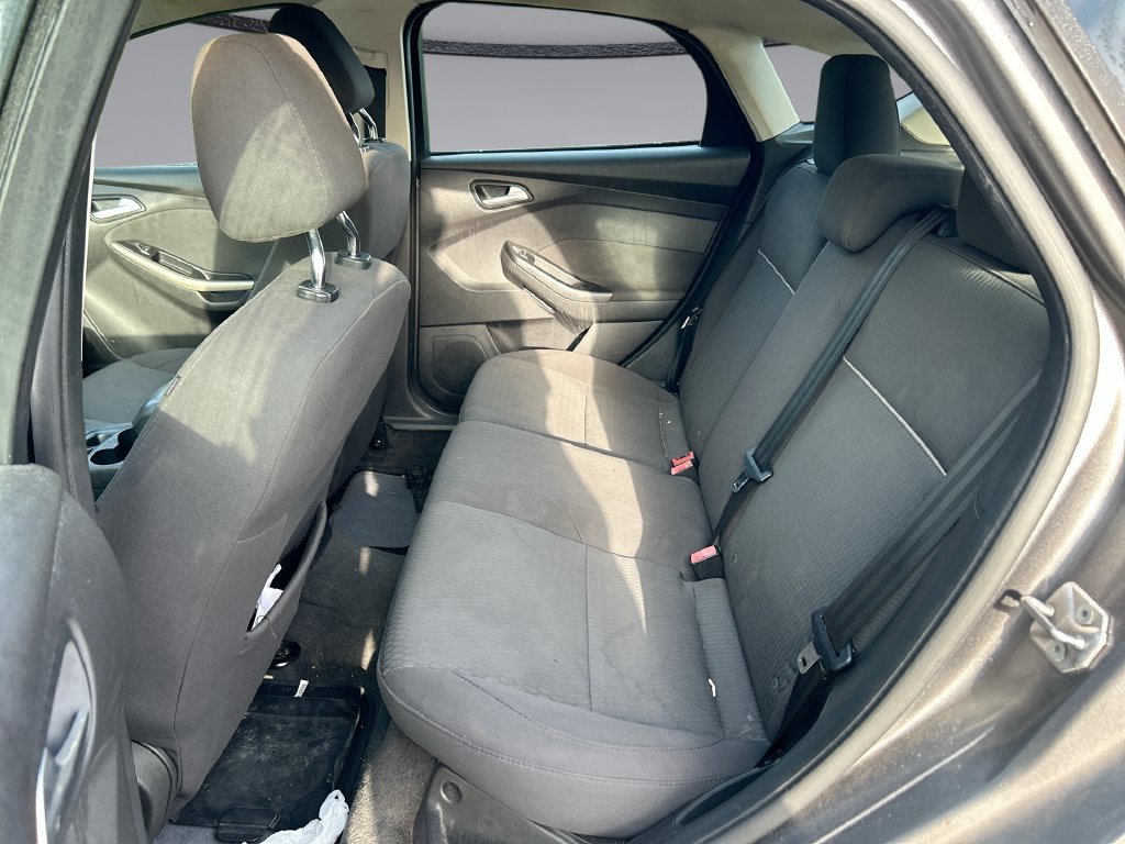 Used 2012 Ford Focus SEL FWD image 25