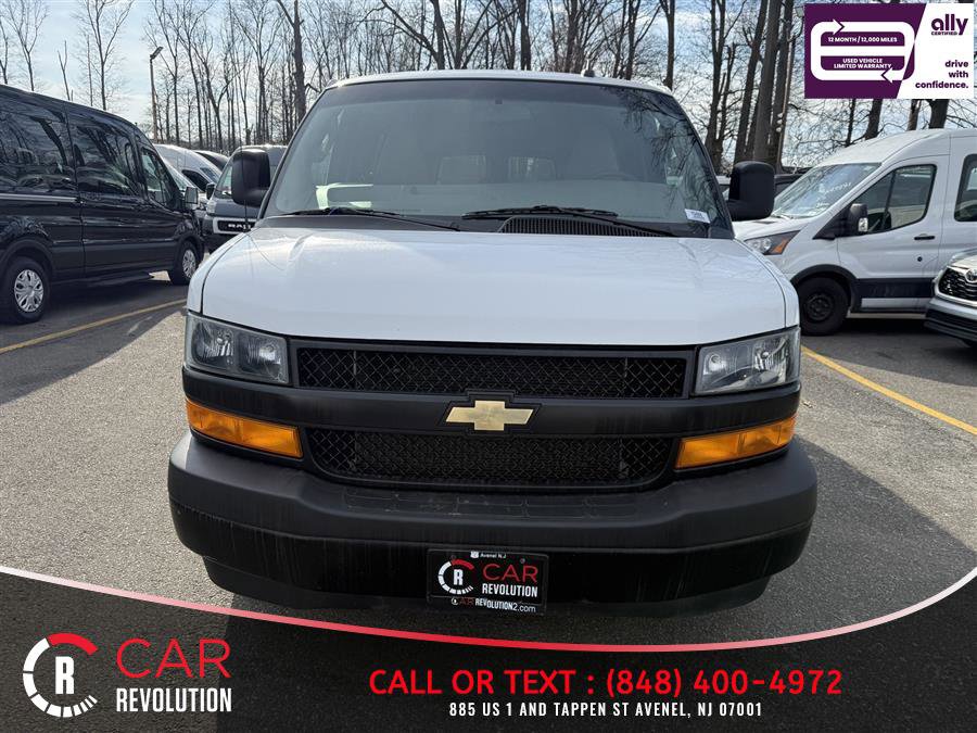 Used 2023 Chevrolet Express 3500 LS RWD image 2