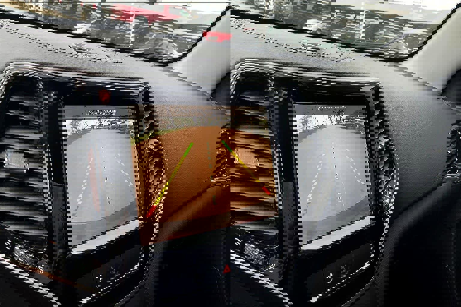 Used 2019 Jeep Cherokee Limited image 26