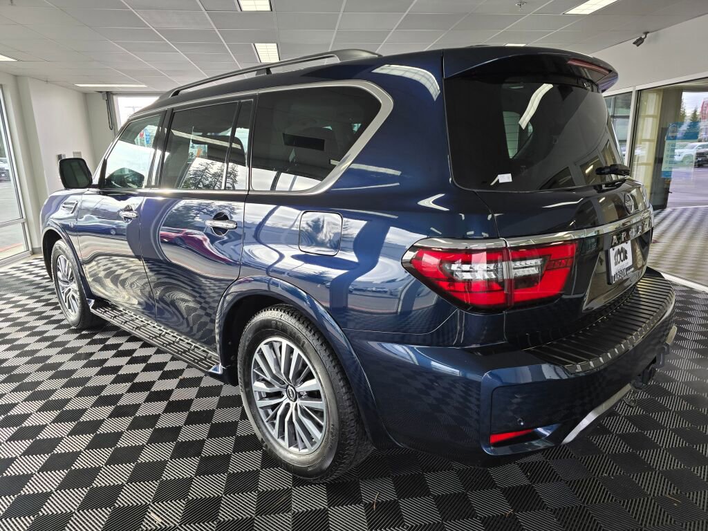 Used 2022 Nissan Armada SL w/ Captain's Chairs Package image 6