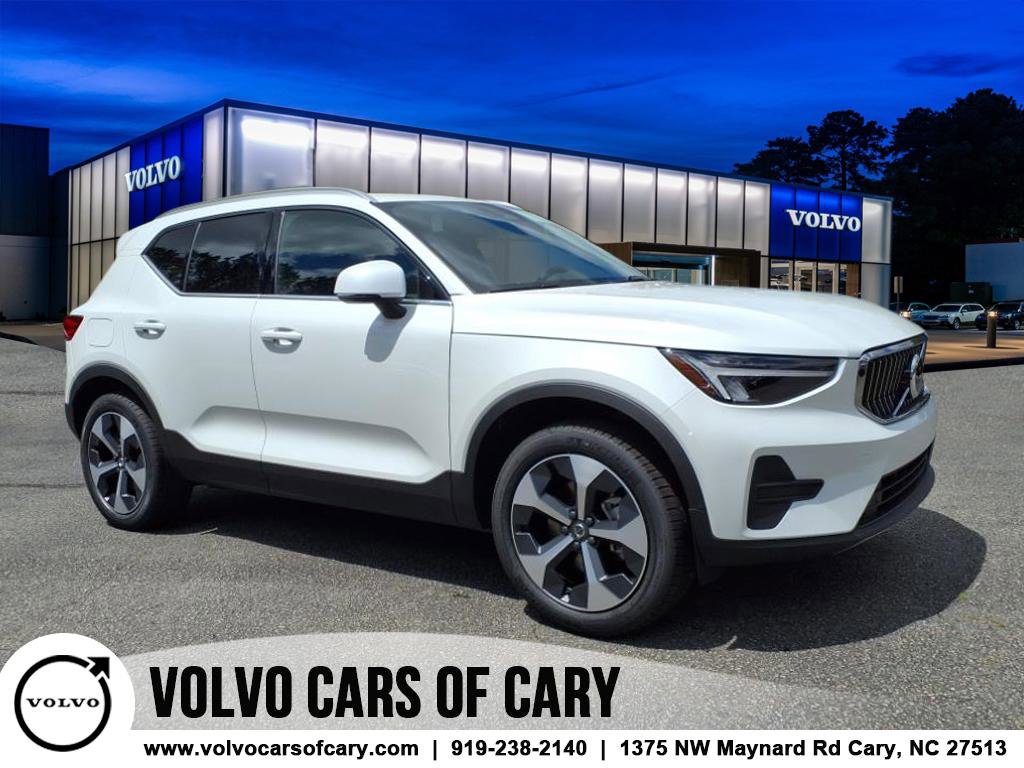 New 2025 Volvo XC40 B5 Core w/ Protection Package Premier image 1