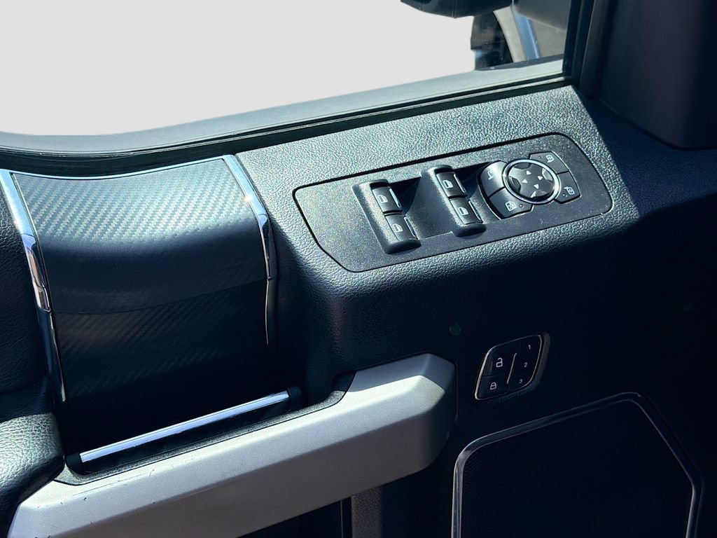 Used 2018 Ford F150 Lariat w/ Equipment Group 502A Luxury AWD/4WD image 19