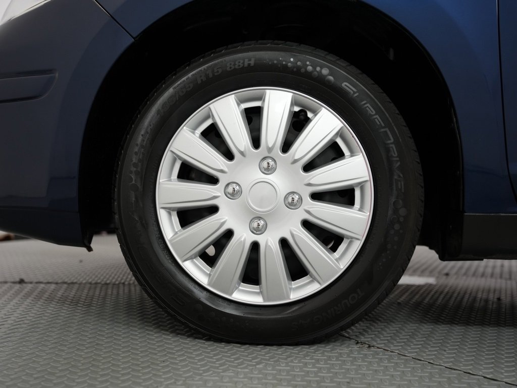 Used 2012 Nissan Versa 1.8 S image 41