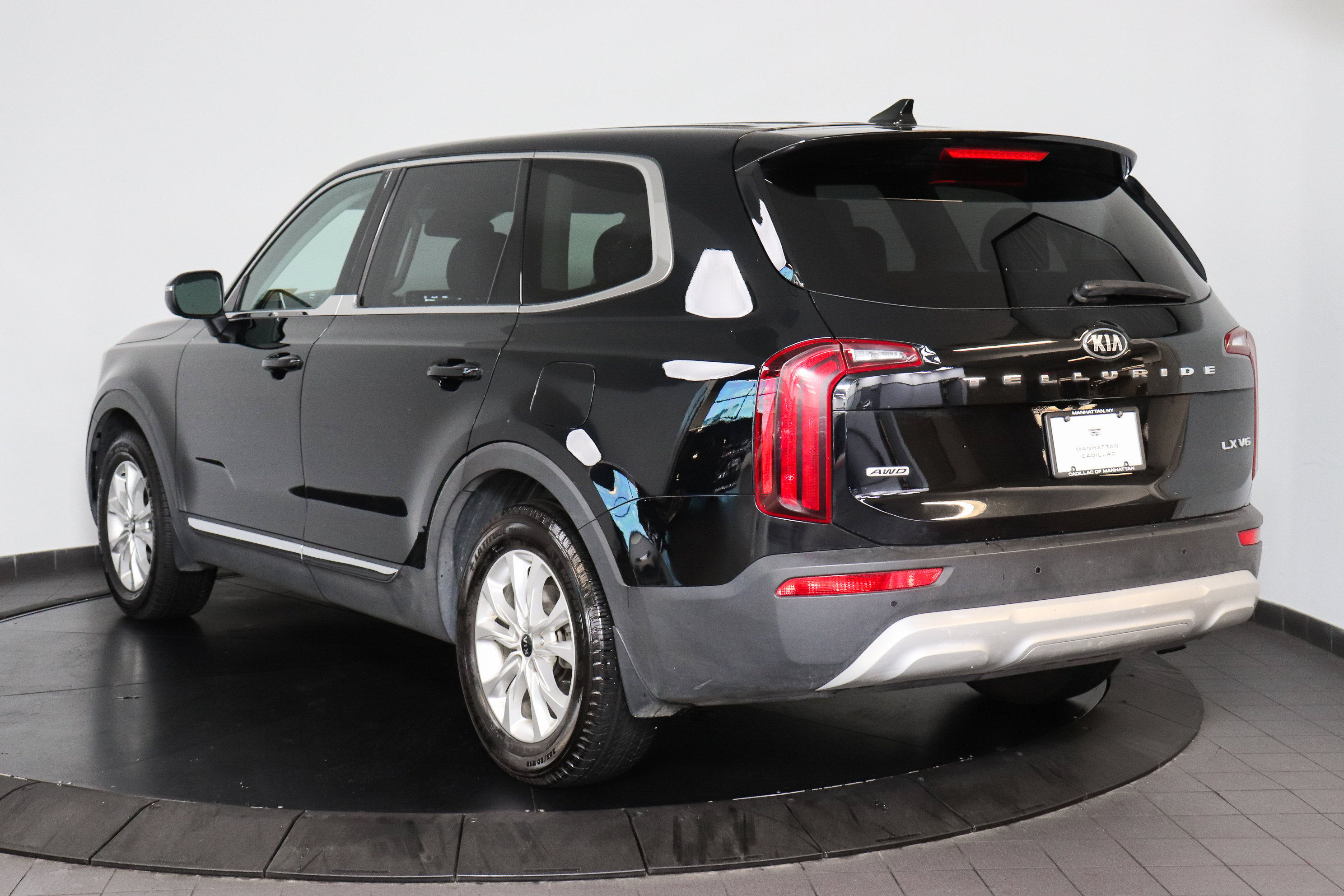 Used 2021 Kia Telluride LX AWD/4WD image 4