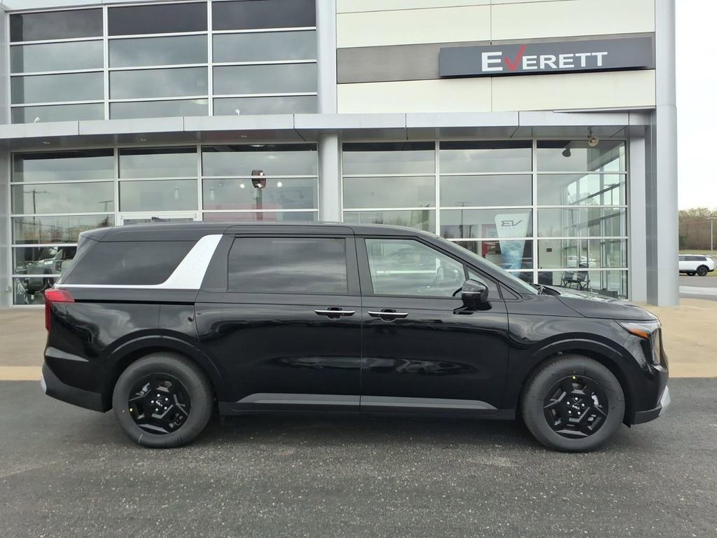 New 2026 Kia Carnival image 2