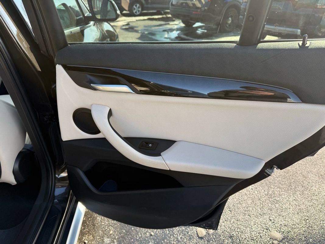 Used 2020 BMW X1 xDrive28i w/ Premium Package image 21