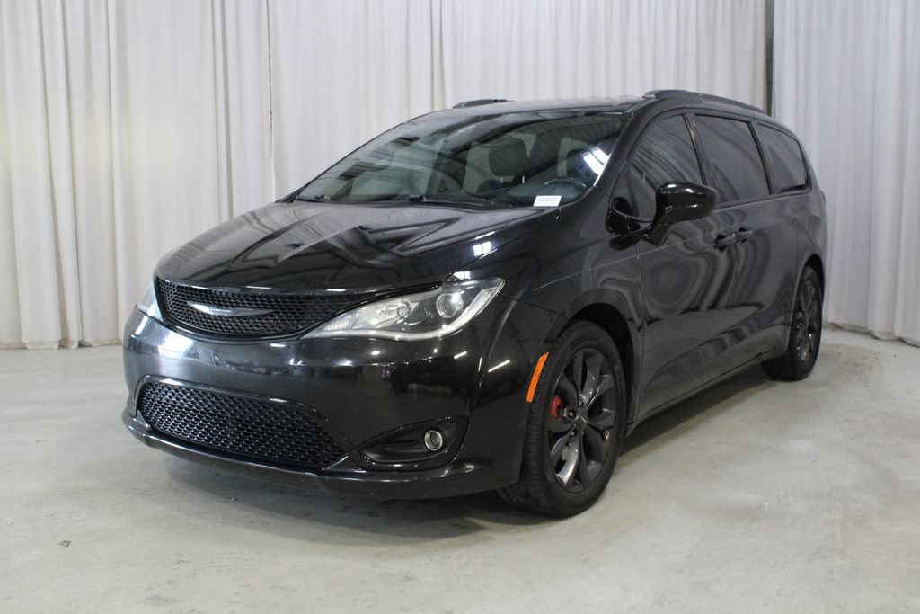 Used 2019 Chrysler Pacifica Touring-L Plus w/ S Appearance Package FWD image 35