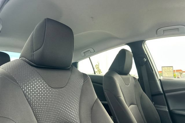 Used 2019 Toyota Prius LE FWD image 19