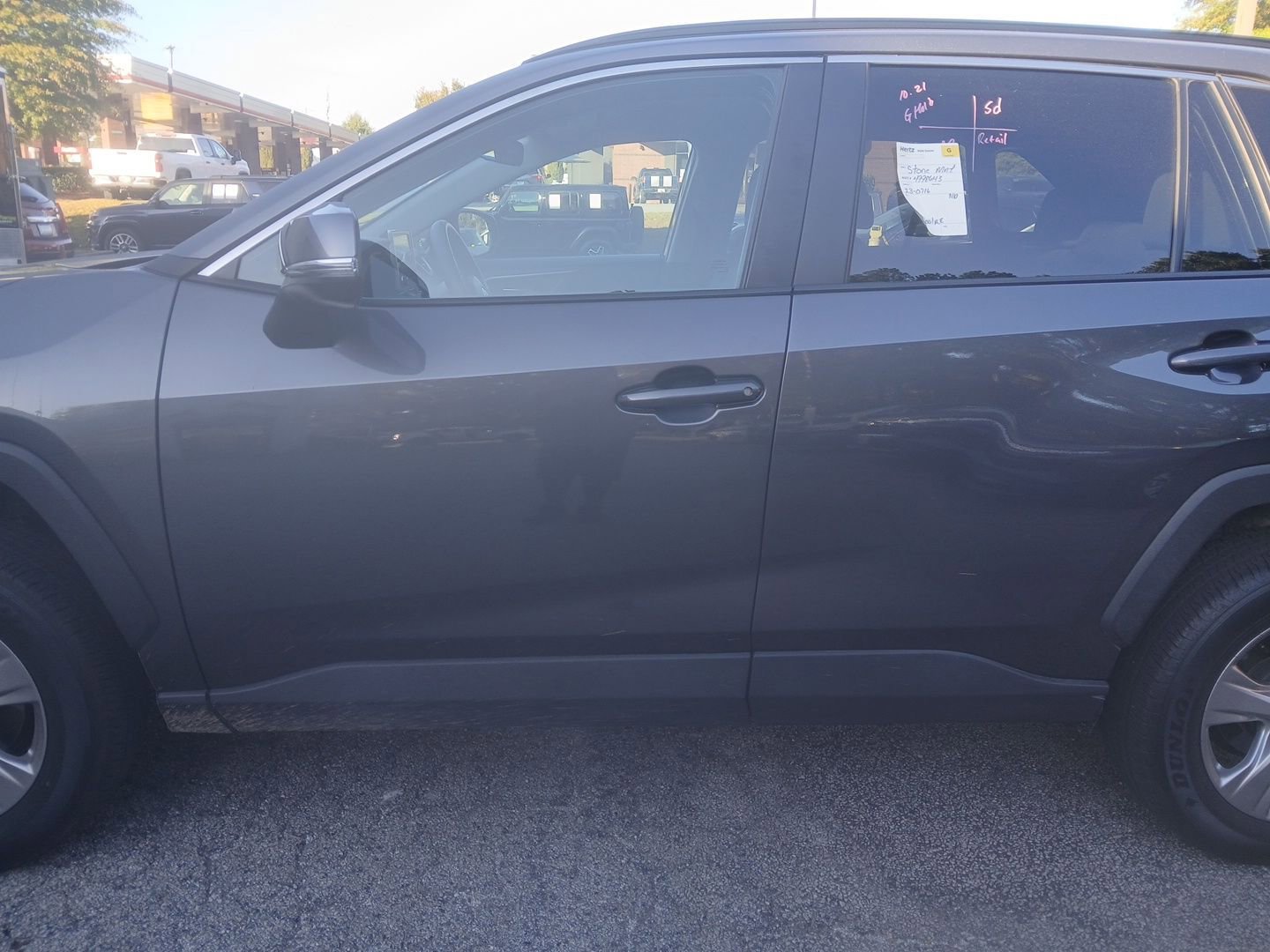 Used 2025 Toyota RAV4 XLE image 4