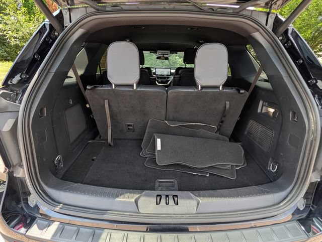 Used 2025 Ford Explorer ST-Line AWD/4WD image 39