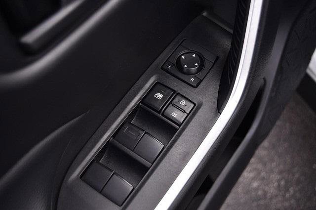 Used 2024 Toyota RAV4 LE image 9