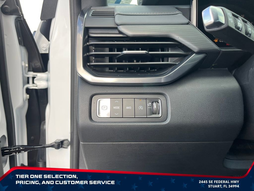 New 2026 GMC Acadia AT4 w/ Luxury Package AWD/4WD image 25