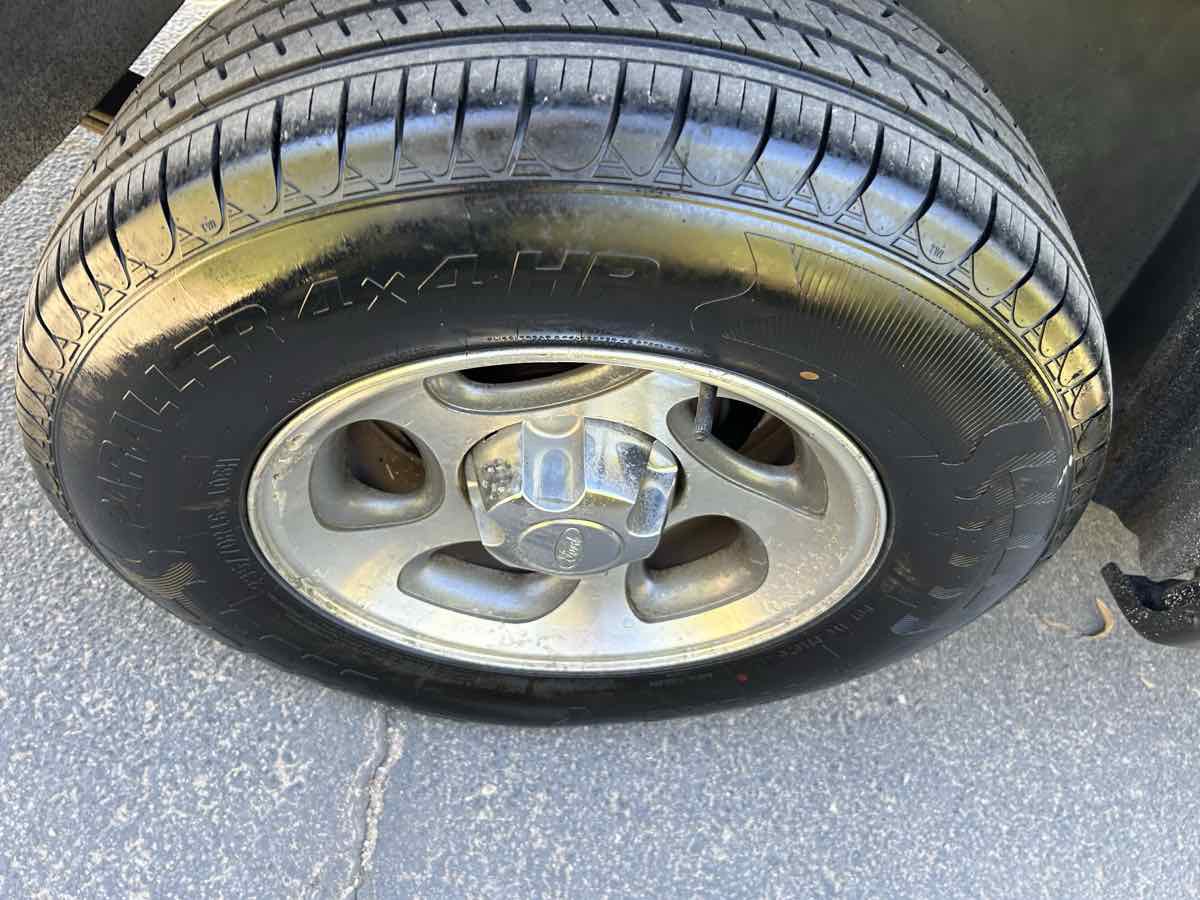 Used 2005 Ford Explorer Sport Trac XLT RWD image 29