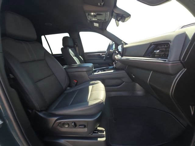 Used 2025 Chevrolet Tahoe RST w/ Comfort Package AWD/4WD image 15