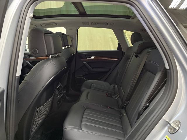 Used 2023 Audi Q5 2.0T Premium Plus w/ Premium Plus Package AWD/4WD image 30