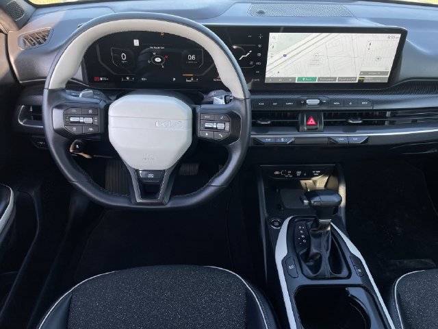 Used 2025 Kia K4 GT-Line FWD image 11