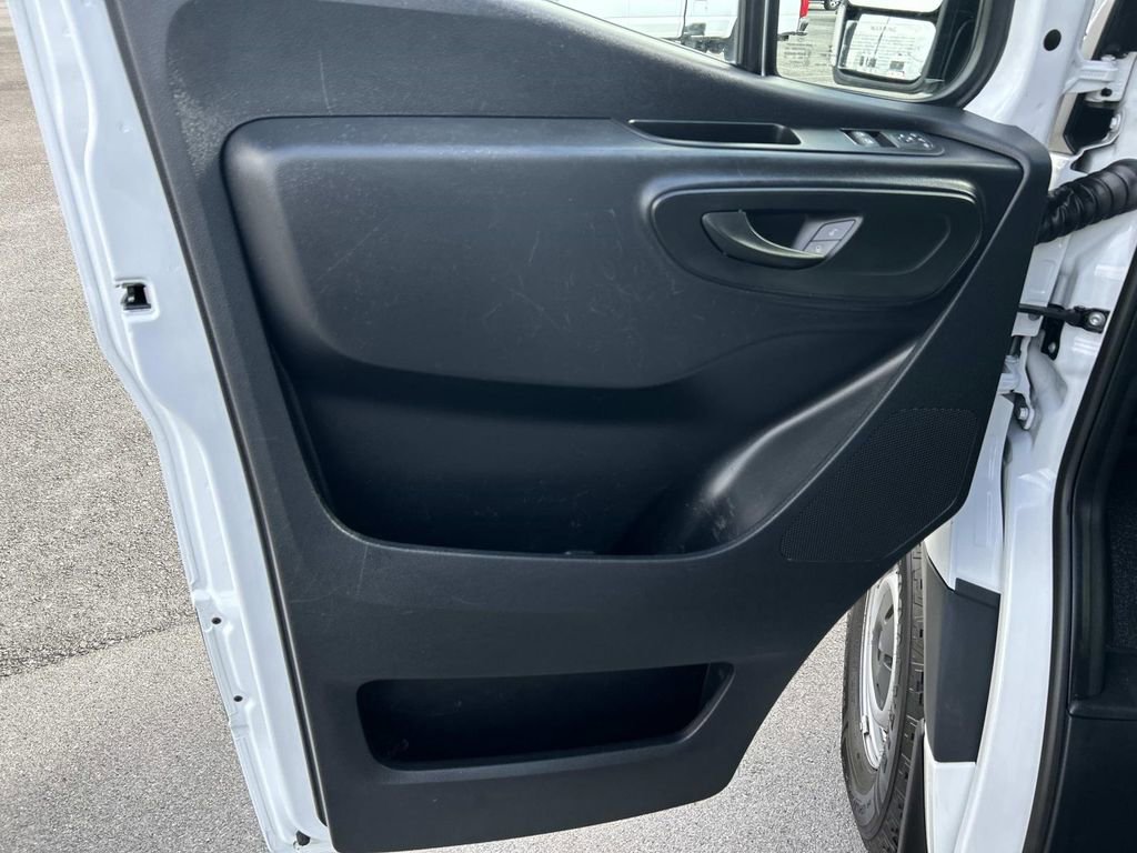 Used 2022 Mercedes-Benz Sprinter 1500 image 22