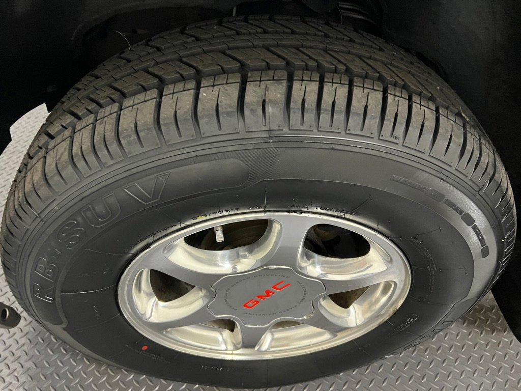 Used 2002 GMC Sierra 1500 Denali image 20