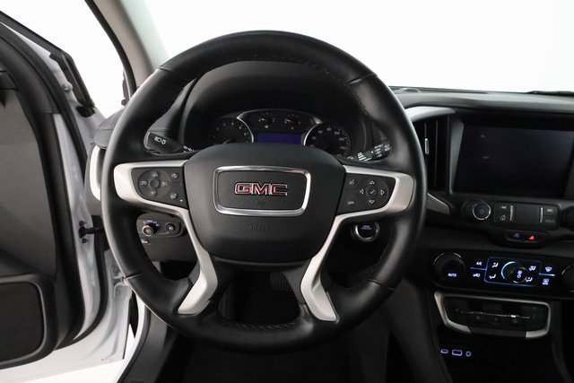 Used 2023 GMC Terrain SLT image 13