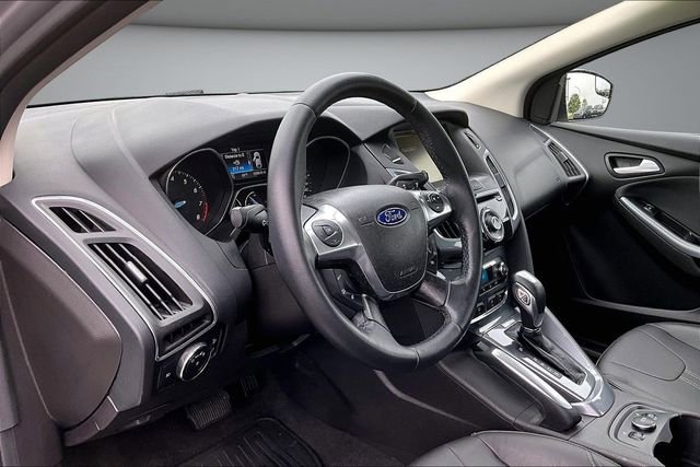 Used 2012 Ford Focus Titanium FWD image 17