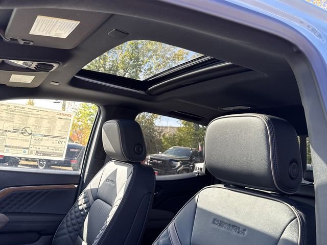 New 2026 GMC Canyon Denali image 19