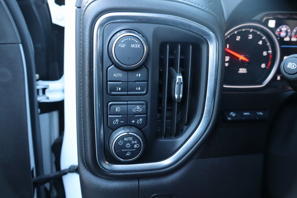 Used 2020 Chevrolet Silverado 1500 High Country w/ Technology Package image 8