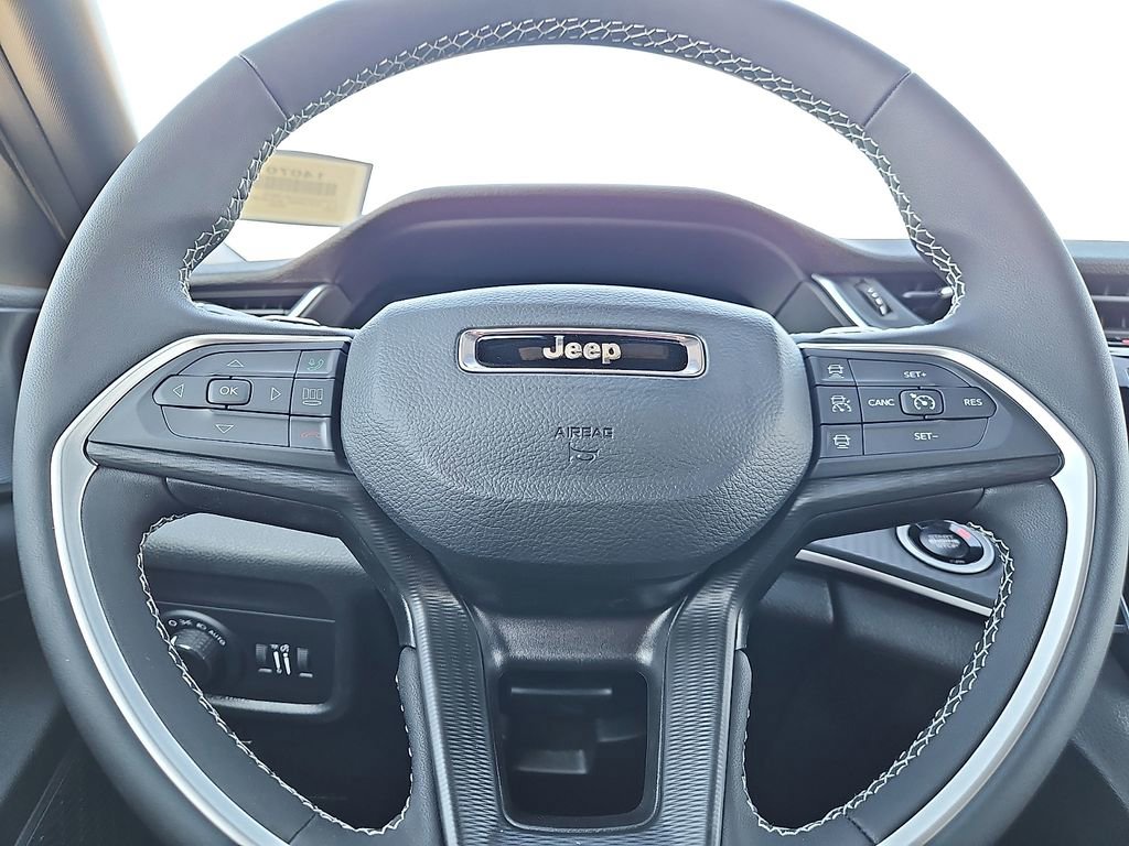 New 2026 Jeep Grand Cherokee Laredo AWD/4WD image 19